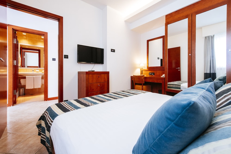 Bedroom, ZATON HOLIDAY RESORT, Nin