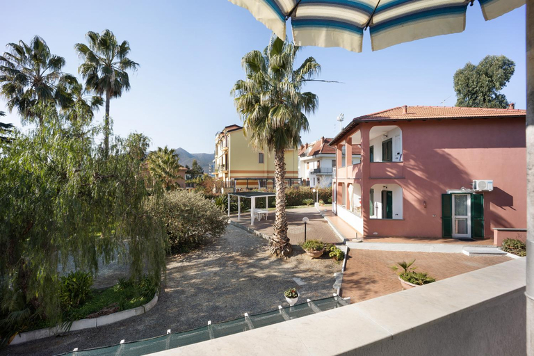 Villa Paola Bilo4, Savona