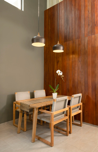 Dining Room 6