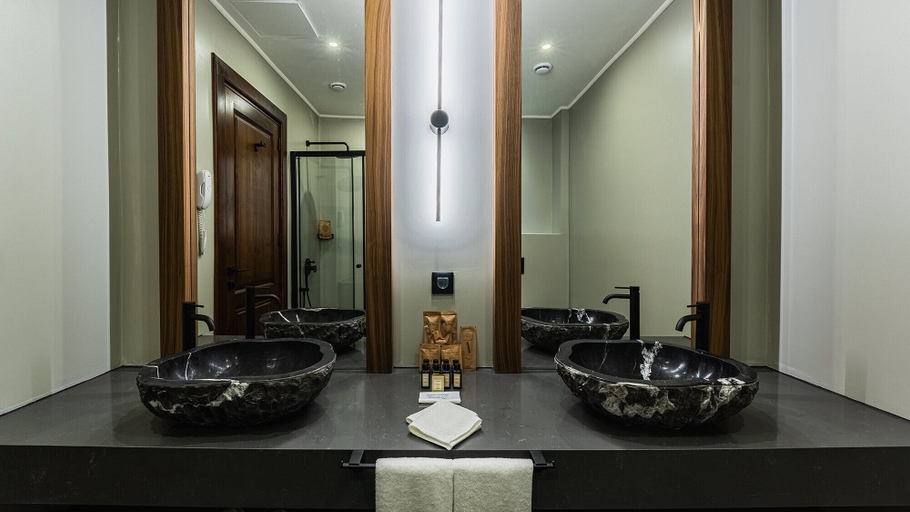 Bathroom 5, Belmondo Suites Old Town, Antalya