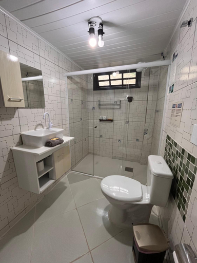 Bathroom 2, Recanto da Ferradura, Armação dos Búzios