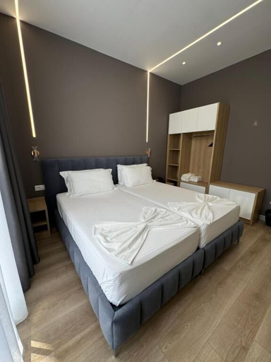 Bedroom 24