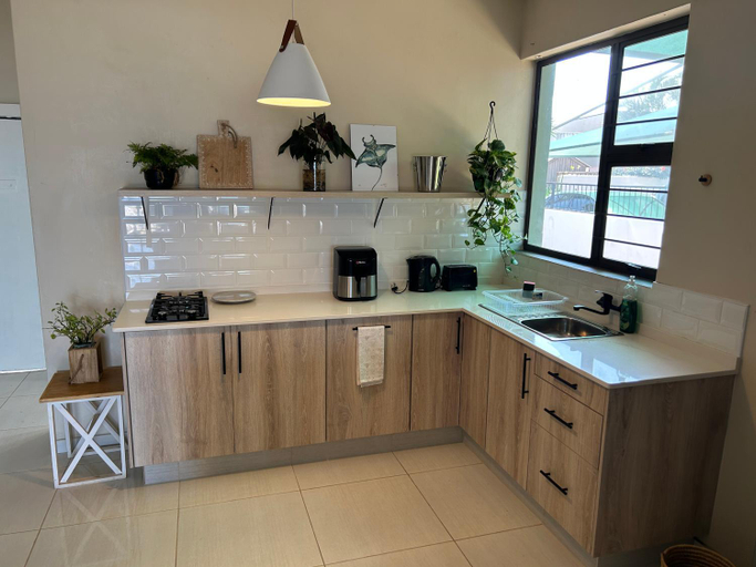 Others 5, Ocean Village, eThekwini
