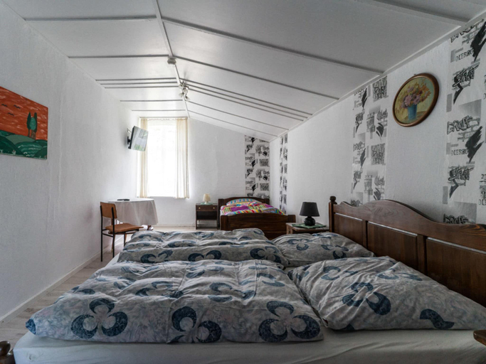 Bedroom 2, Family-Friendly Home with Garden, Nordwestmecklenburg