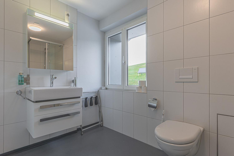 Bedroom 3, Berghaus Niederhorn, Thun