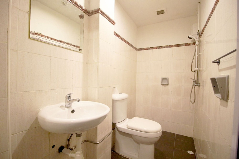 Bathroom 3, Aliwal Park Hotel, Singapore