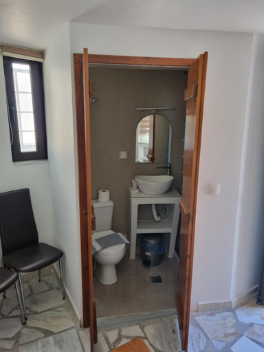 Bathroom 4, Panorama Studios, South Aegean