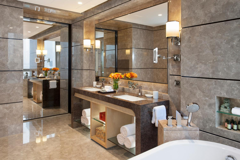 Bathroom 20