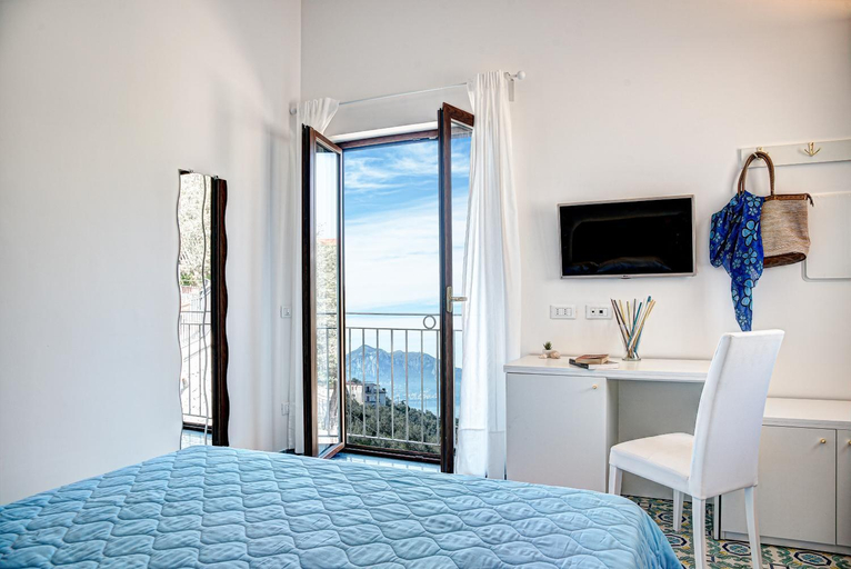 Bedroom 2, Agriturismo Oleum, Napoli