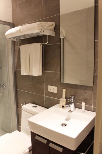 Bathroom 4