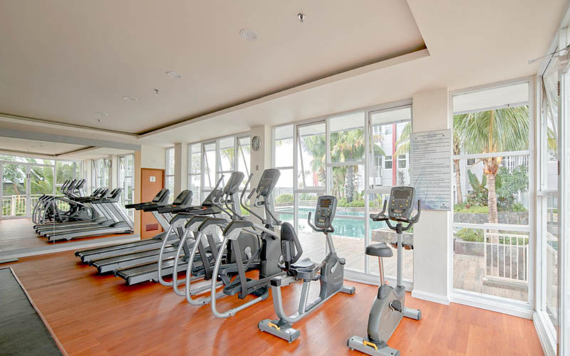 Others 4, Spacious 1BR with Working Room at Vida View Makassar Aparment By Travelio, Makassar
