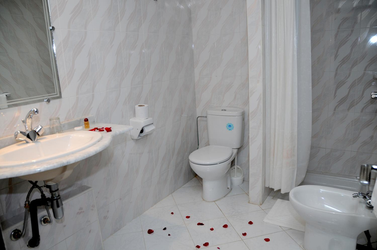 Bathroom 4, Residence Hotel Assounfou, Marrakech