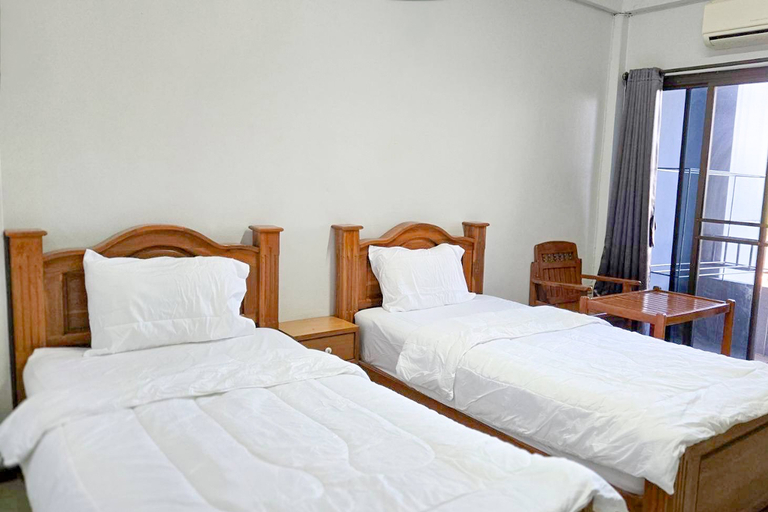 Bedroom 3, Jitrawadee Hotel, Muang Lampang