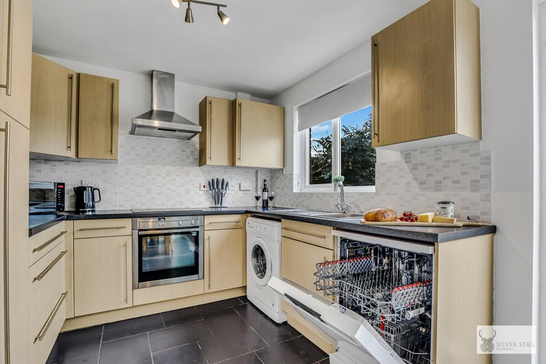 Others 5, Silver Stag Properties, Spacious 3 Story House, Leicestershire