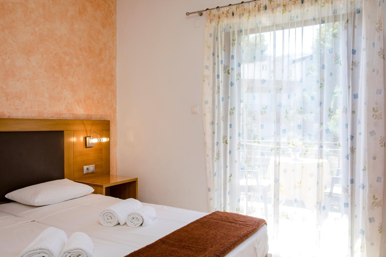 Others 4, Maik Apartments, Central Macedonia