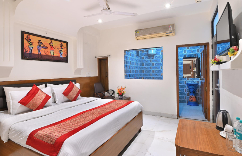 Bedroom 2, Hotel Paradise International Delhi Airport, West