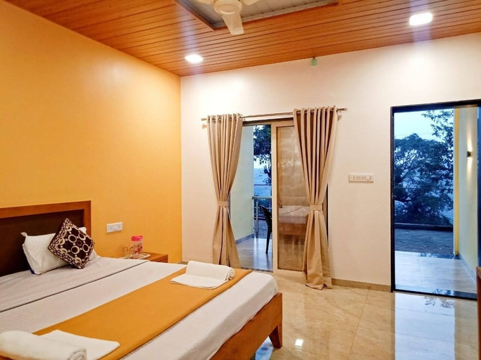 Bedroom 3, Heaven Hills Resort, Satara
