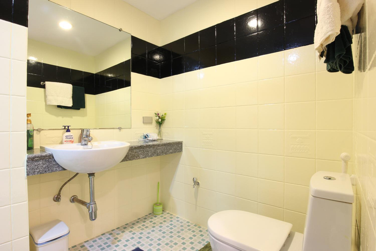 Bathroom 6