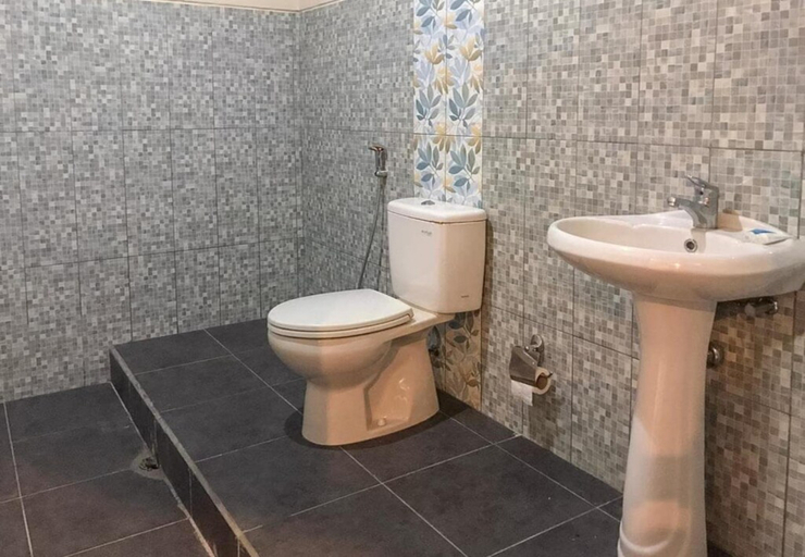 Bathroom 5, Armaya Homestay 2 by Secoms, Buleleng