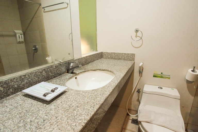 Bathroom 23