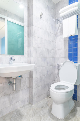 Bathroom 5