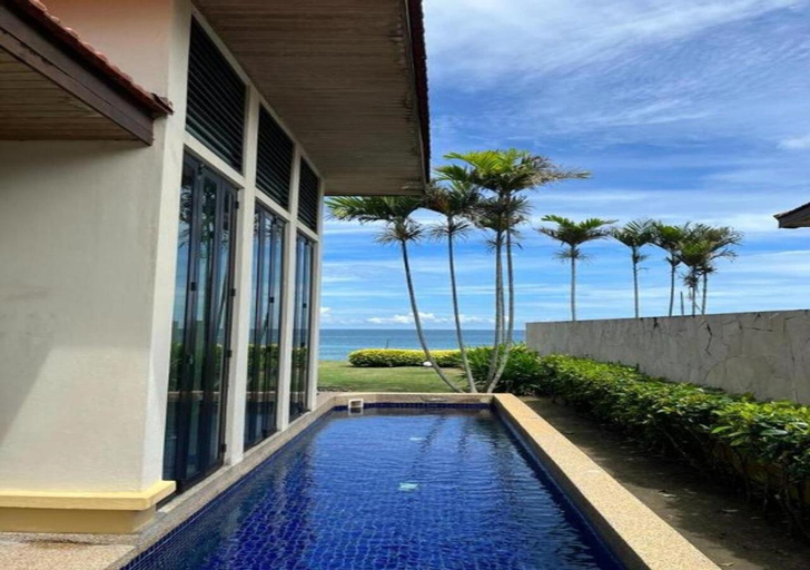 Swimming Pool 8