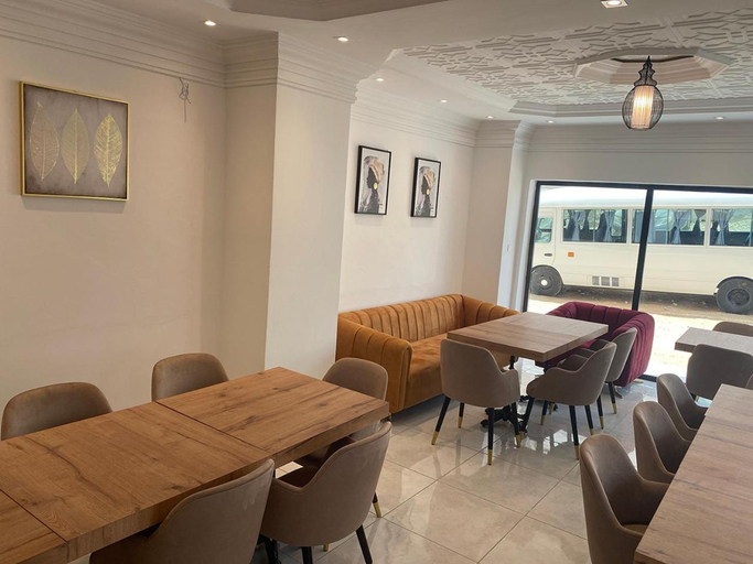 Food & Drinks 5, Hotel Residence La Corniche, Dakar