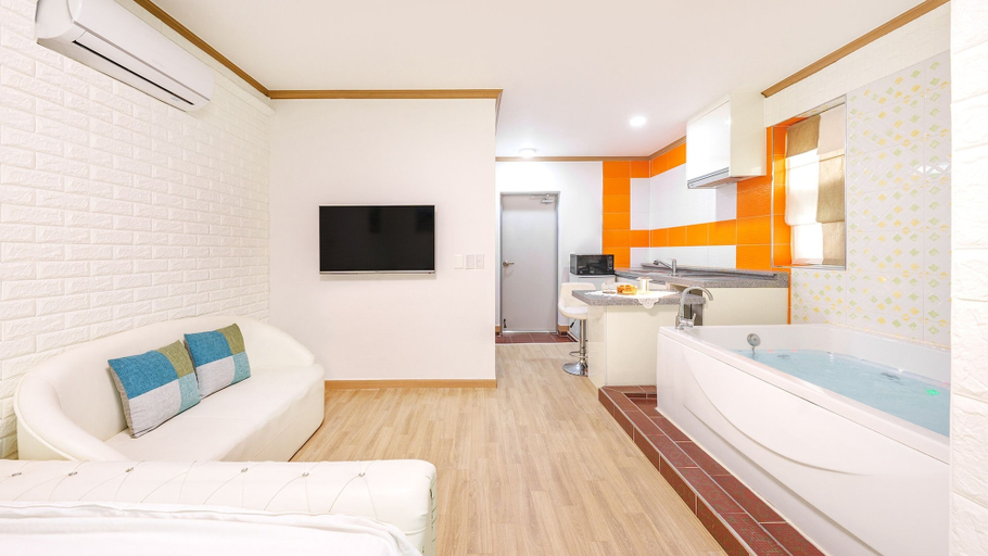 Bedroom 3, Gapyeong Nd209 spa Pension, Gapyeong