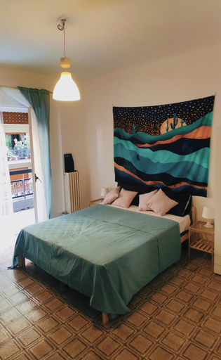 Guestroom, Nicolai63, Bari