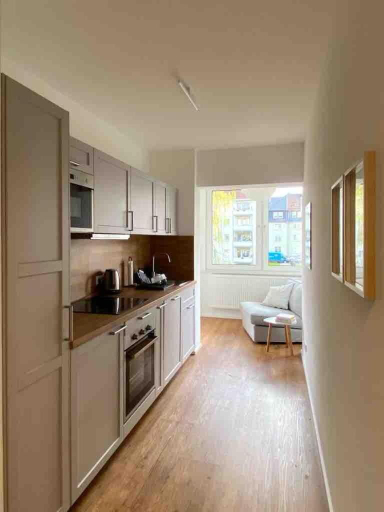 Others 4, Apartment Milan, Eisenach