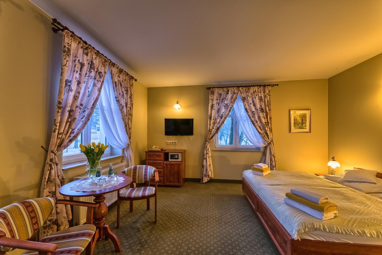 Bedroom 3, Hotel BERLINER, Lubań