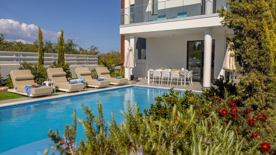 Others 4, Diamond villas