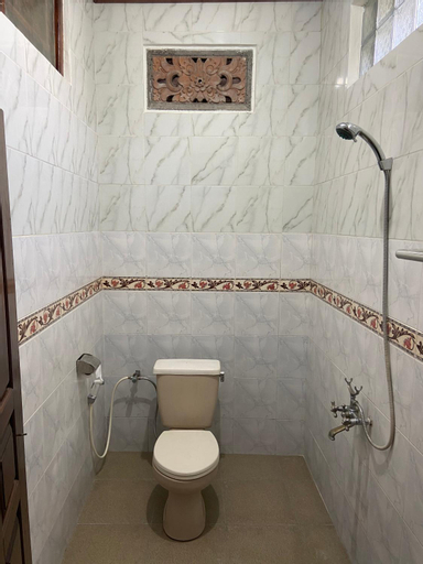Bathroom 8