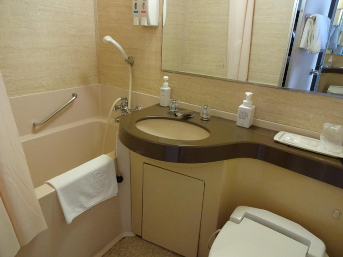 Bathroom 24