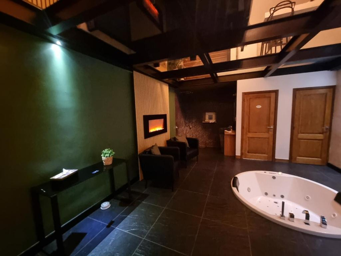 Others 5, Suites Wellness a Sprimont - Logements avec jacuzzi pour 2 personnes, Liège
