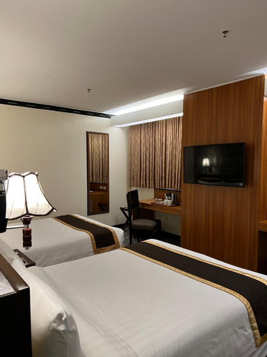 Bedroom 6