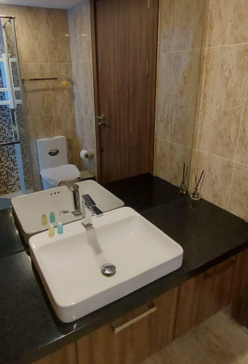 Bathroom 5, Grand Avenue Pattaya, 2 br, 2 baths, Pool-view, Pattaya
