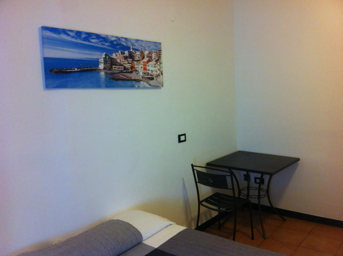 Bedroom 4, Albergo Panson, Genova