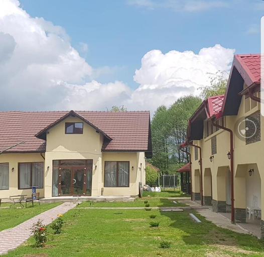 Others 5, Pensiunea Magnolia din Tismana, Tismana
