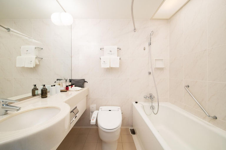 Bathroom 14