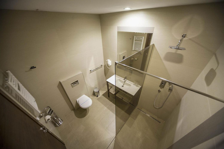 Bathroom 4, Hotel Marshal Garni, Belgrade