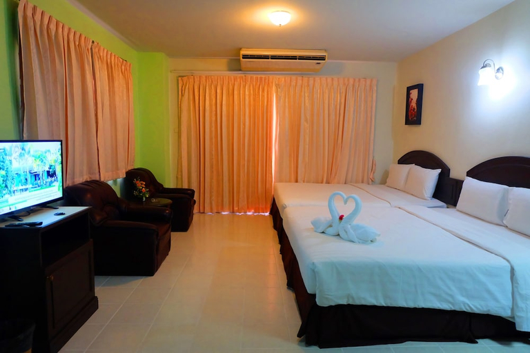 Bedroom 2, Sunday JA Plus Hotel, Pattaya