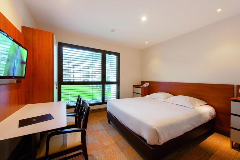 Bedroom 9