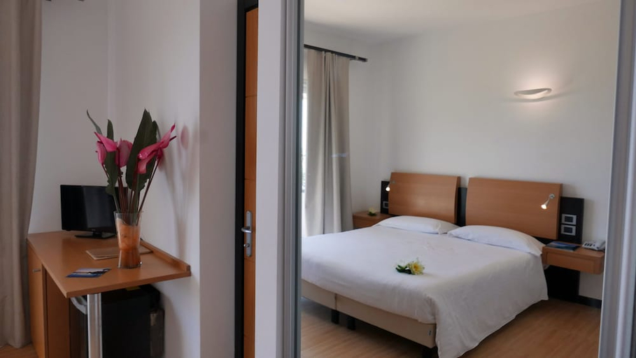 Bedroom 3, Scoglio Della Galea Village And Spa, Vibo Valentia