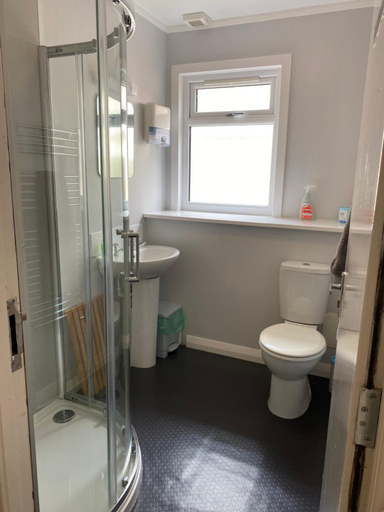 Bathroom 2, The Bunkhouse, Highland