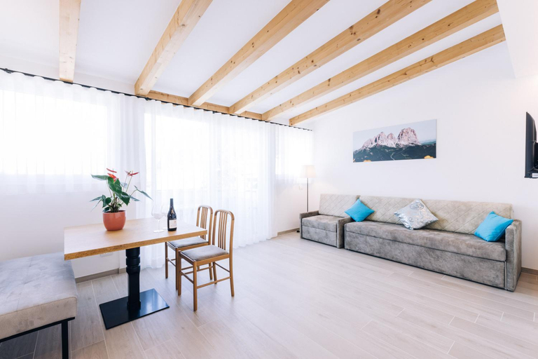 Others 5, Residence Martinelli, Bolzano