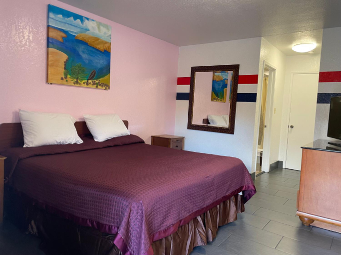 Bedroom 30