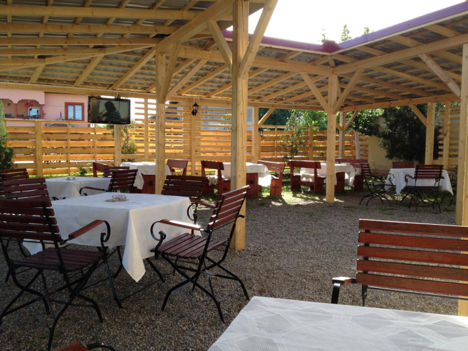 Food & Drinks 3, Pensiunea Magnolia din Tismana, Tismana