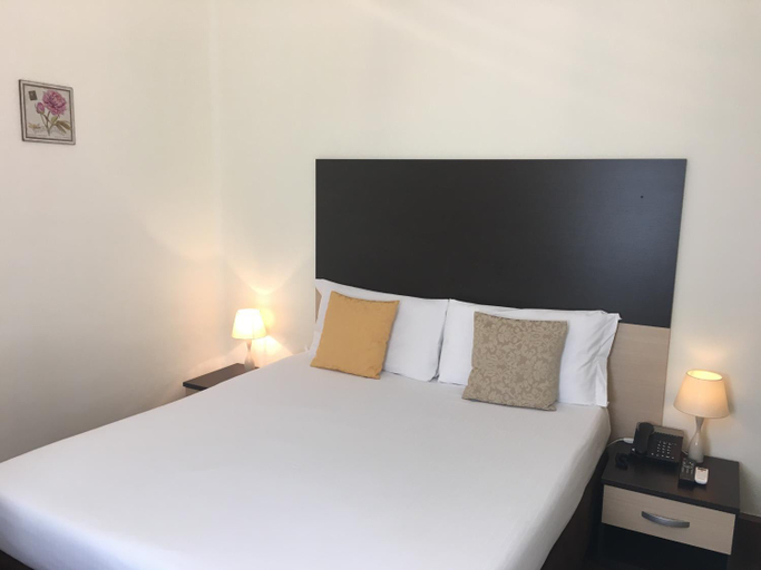 Bedroom 12