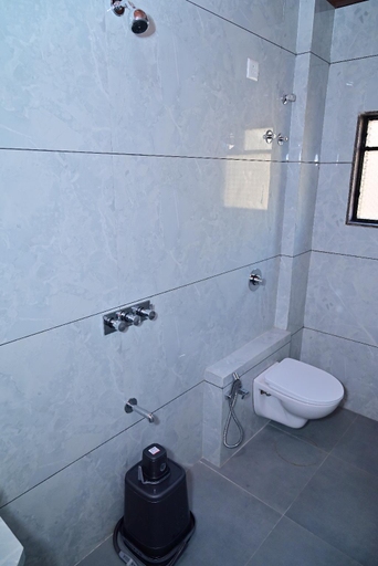 Bathroom 3, HOTEL D GRAND , Ahmadnagar